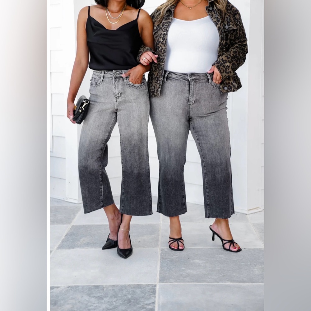 Judy Blue Grey Ombre Cropped Wide Leg Jeans